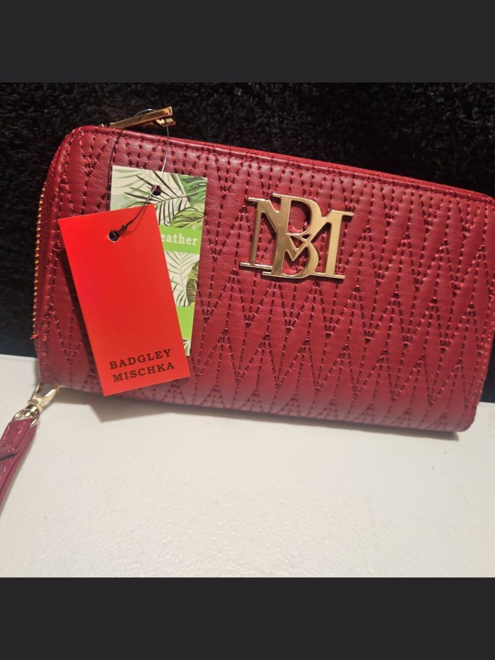 Badgley Mischka Red Quilted Zip Wallet Wristlet NWT